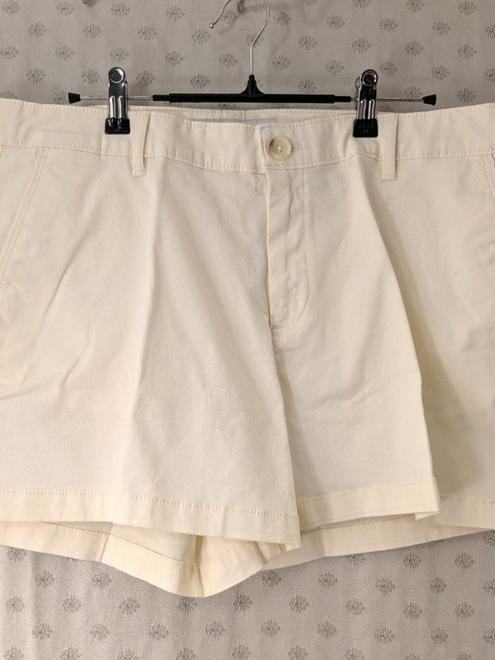 New! Size 16 Amazon Essentials Sports Shorts